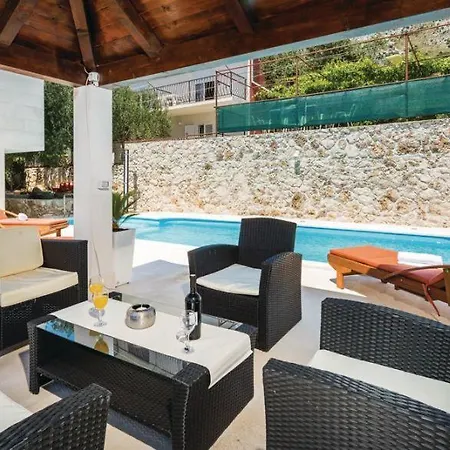 Апартаменты Jadran Омиш